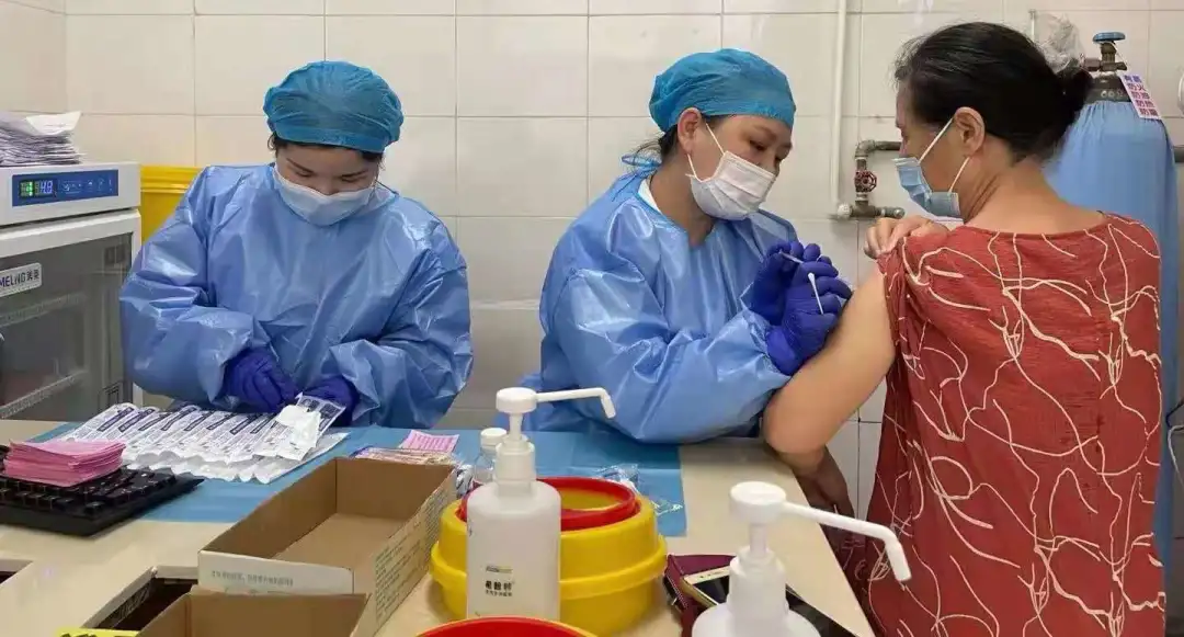 疫苗接種，我們都是小能手