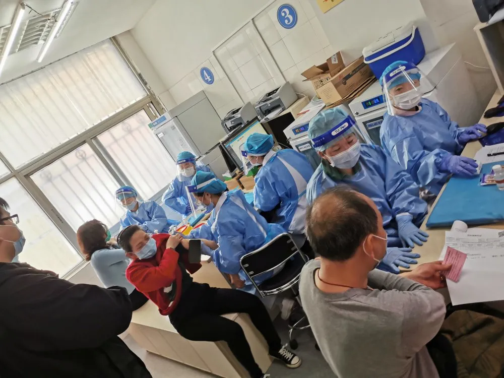 「我為群眾辦實(shí)事」我院新冠疫苗接種量突破10000人次