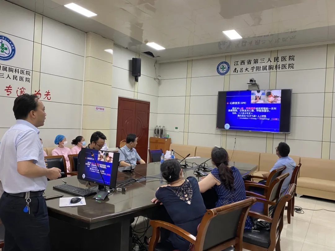 江西省胸科醫(yī)院開(kāi)展新冠疫苗接種異常反應(yīng)醫(yī)療救治應(yīng)急演練