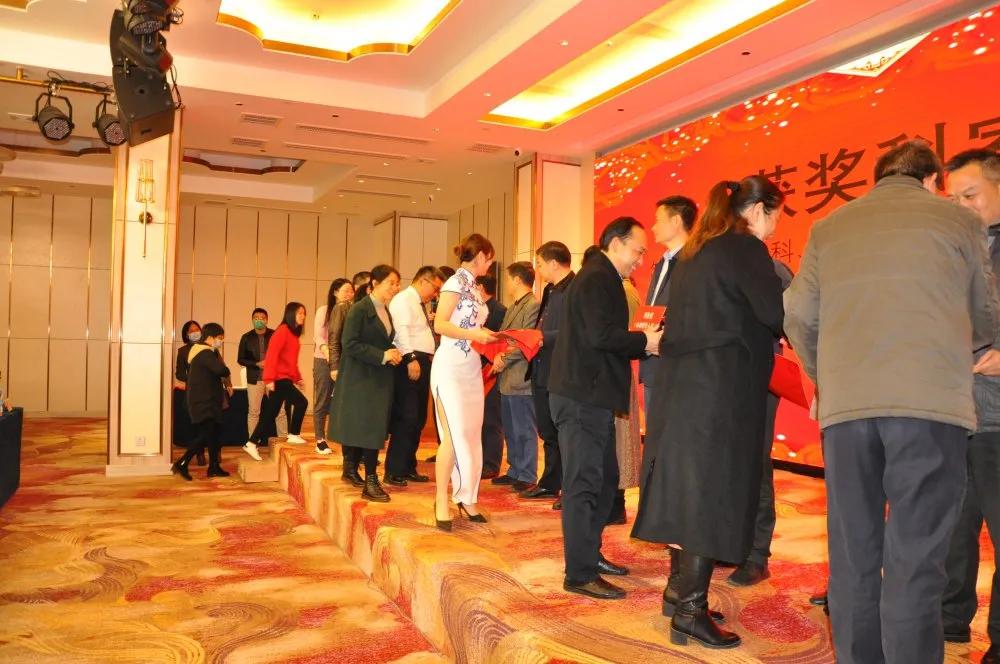 江西省胸科醫(yī)院舉行第十一屆科學(xué)技術(shù)獎(jiǎng)勵(lì)大會(huì)