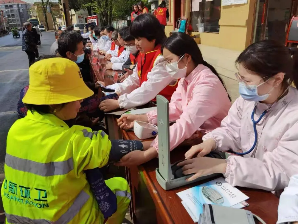 江西省第三人民醫(yī)院臨二黨總支開展“學黨史踐初心”主題黨日活動