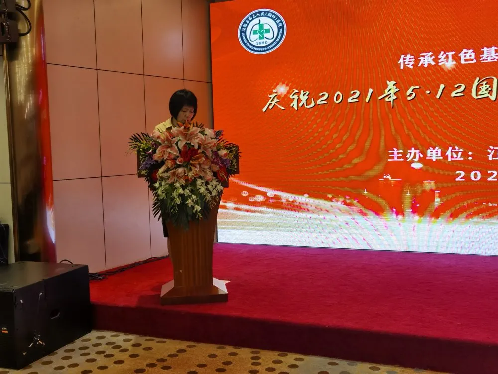 你未必光芒萬丈 但始終溫暖如初----省胸科醫(yī)院慶祝5.12國際護(hù)士節(jié)