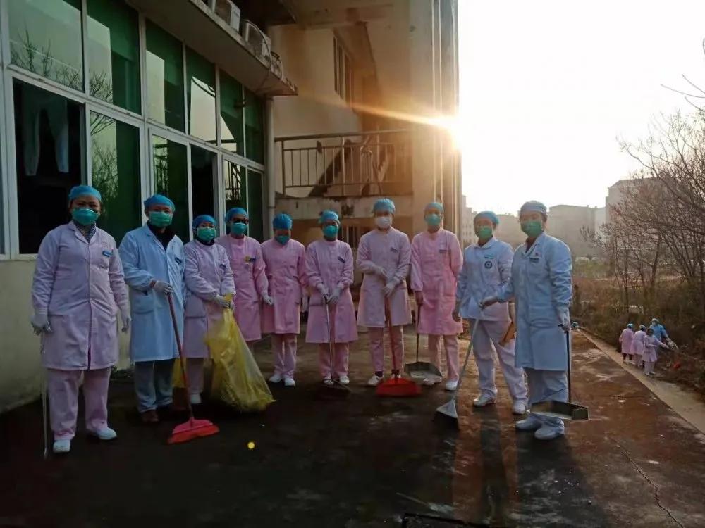 省胸科醫(yī)院開展“迎新春 除舊塵”環(huán)境衛(wèi)生大掃除活動