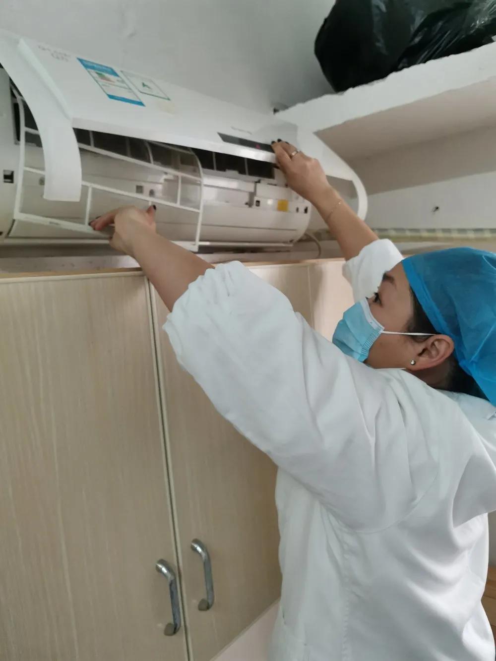 省胸科醫(yī)院開展“迎新春 除舊塵”環(huán)境衛(wèi)生大掃除活動